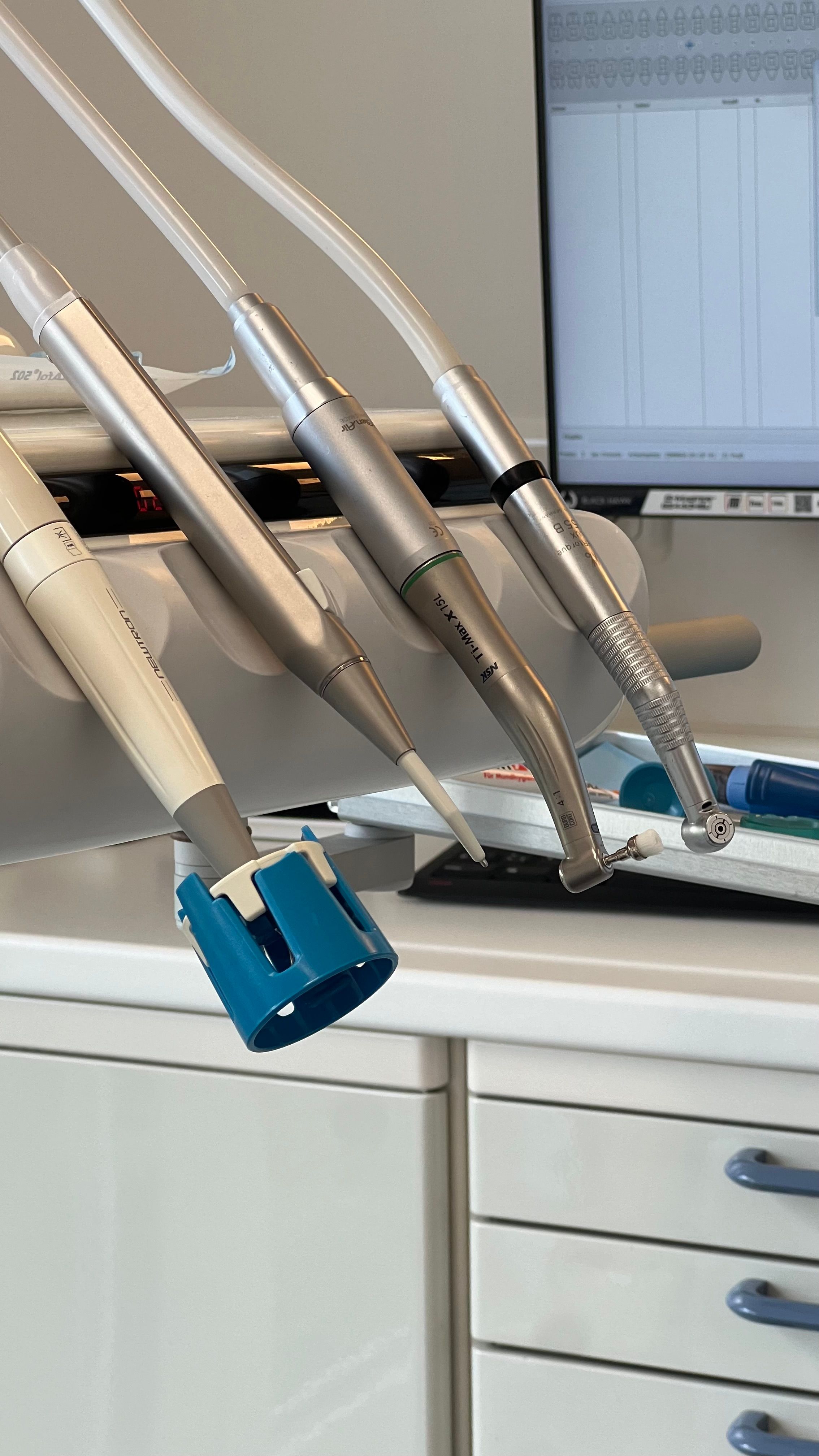 Community dental services